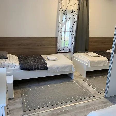 Apartment Harom Gracia Vendeghaz *