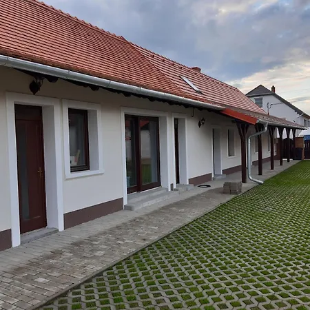 Három Grácia Apartman Rábapaty